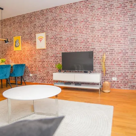 Lovely At Quart Apartment *