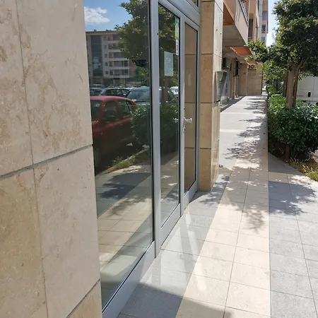 Lovely At Quart Appartamento