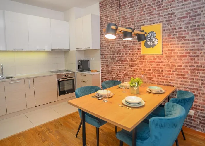 Appartamento Lovely At Quart Podgorica