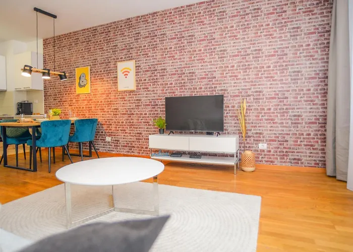 Lovely At Quart Appartamento *